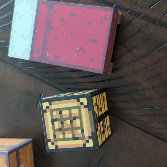 Minecraft Steve Basics Action Figure Set - Picture 3 of 4